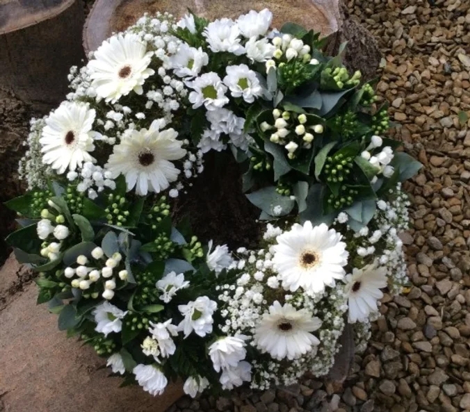 Classic Open Wreath