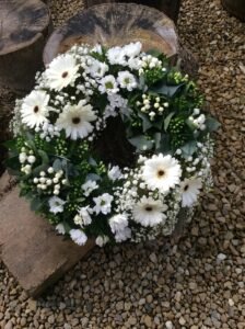 Classic Open Wreath